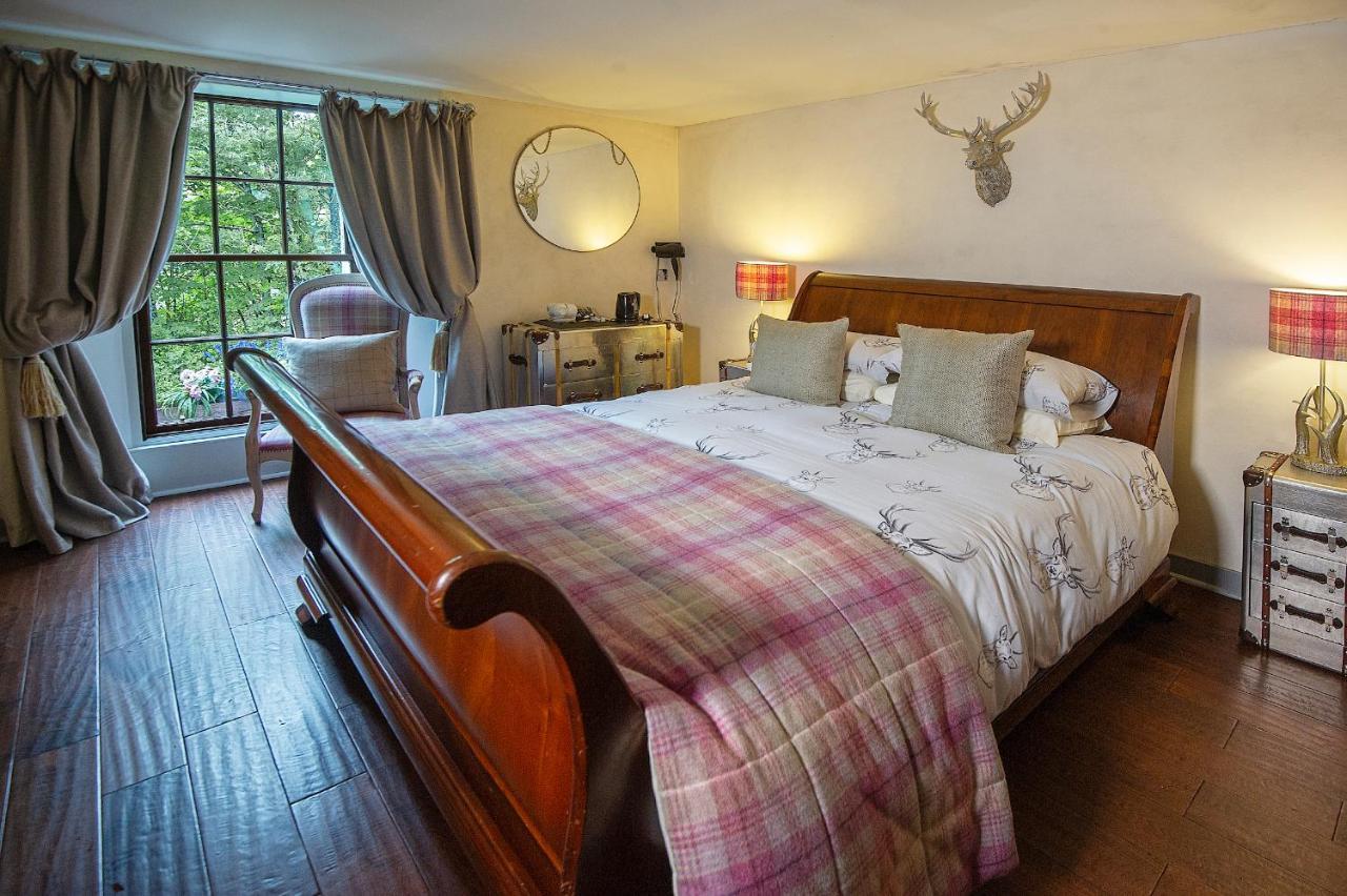 The Falls Of Dochart Inn Killin Exterior foto